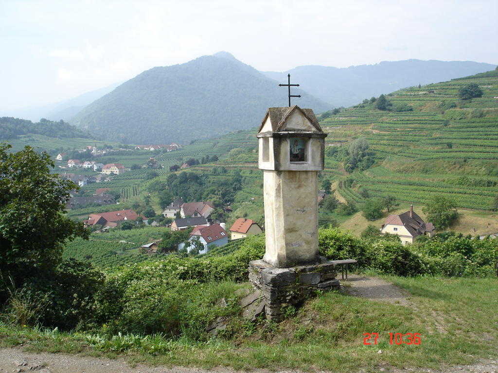 فندق Spitz an der Donauفي  Gastehaus Weinbergblick الغرفة الصورة